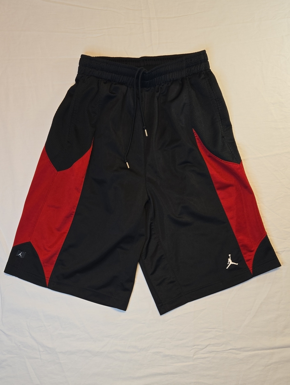 Jordan Black, Red & White Athletic Basketball Baggy Fit Shorts Vintage Y2K